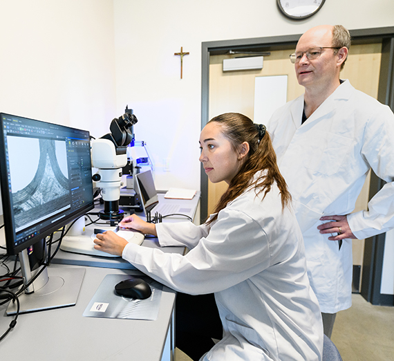 Students explore sustainable options for seating on Boeing aircrafts.